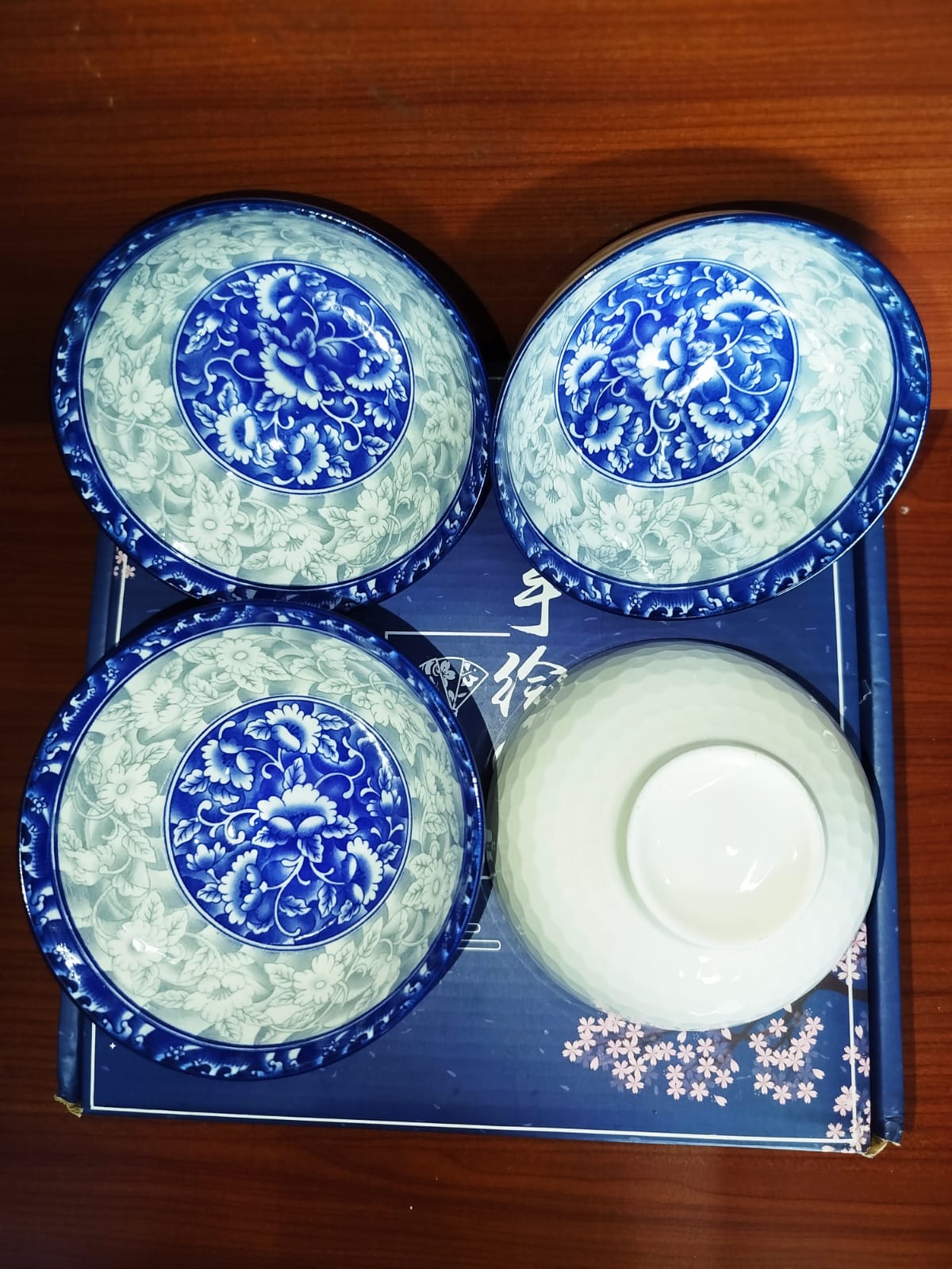 MANGKOK ISI 4 (PAUS/BUNGA/BATIK) - Hiro Electronics